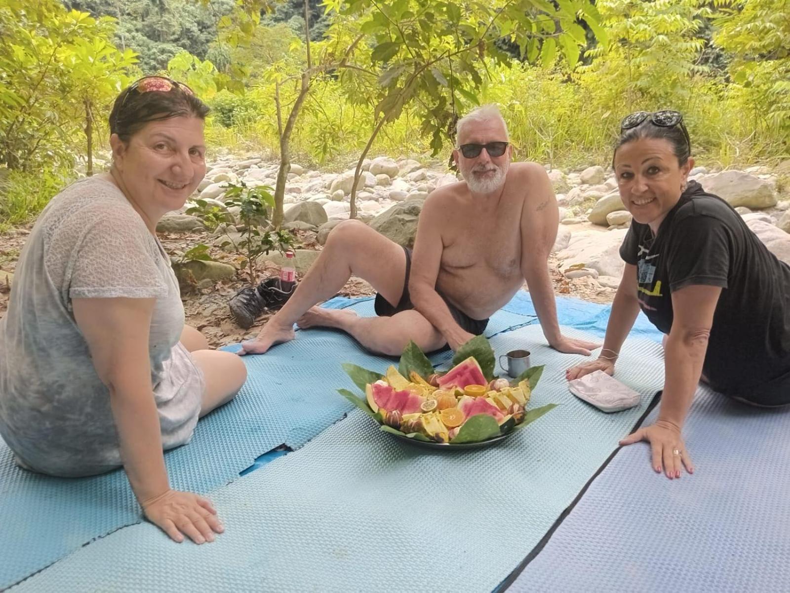 Magpie Homestay & Jungle Trekking Especially For Guest Trekking With Us بوكيت لاوانج المظهر الخارجي الصورة