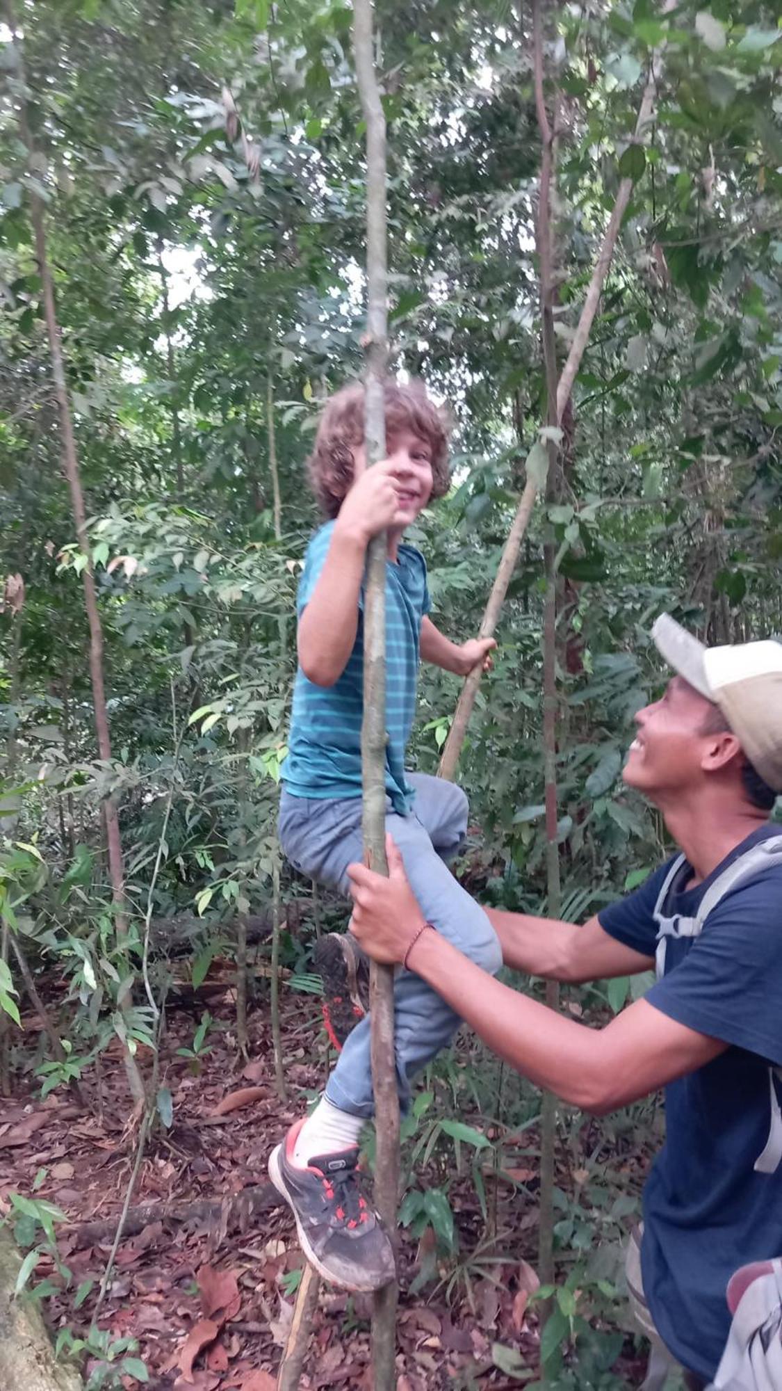 Magpie Homestay & Jungle Trekking Especially For Guest Trekking With Us بوكيت لاوانج المظهر الخارجي الصورة